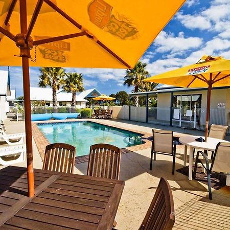 Torquay Tropicana Motel Екстер'єр фото