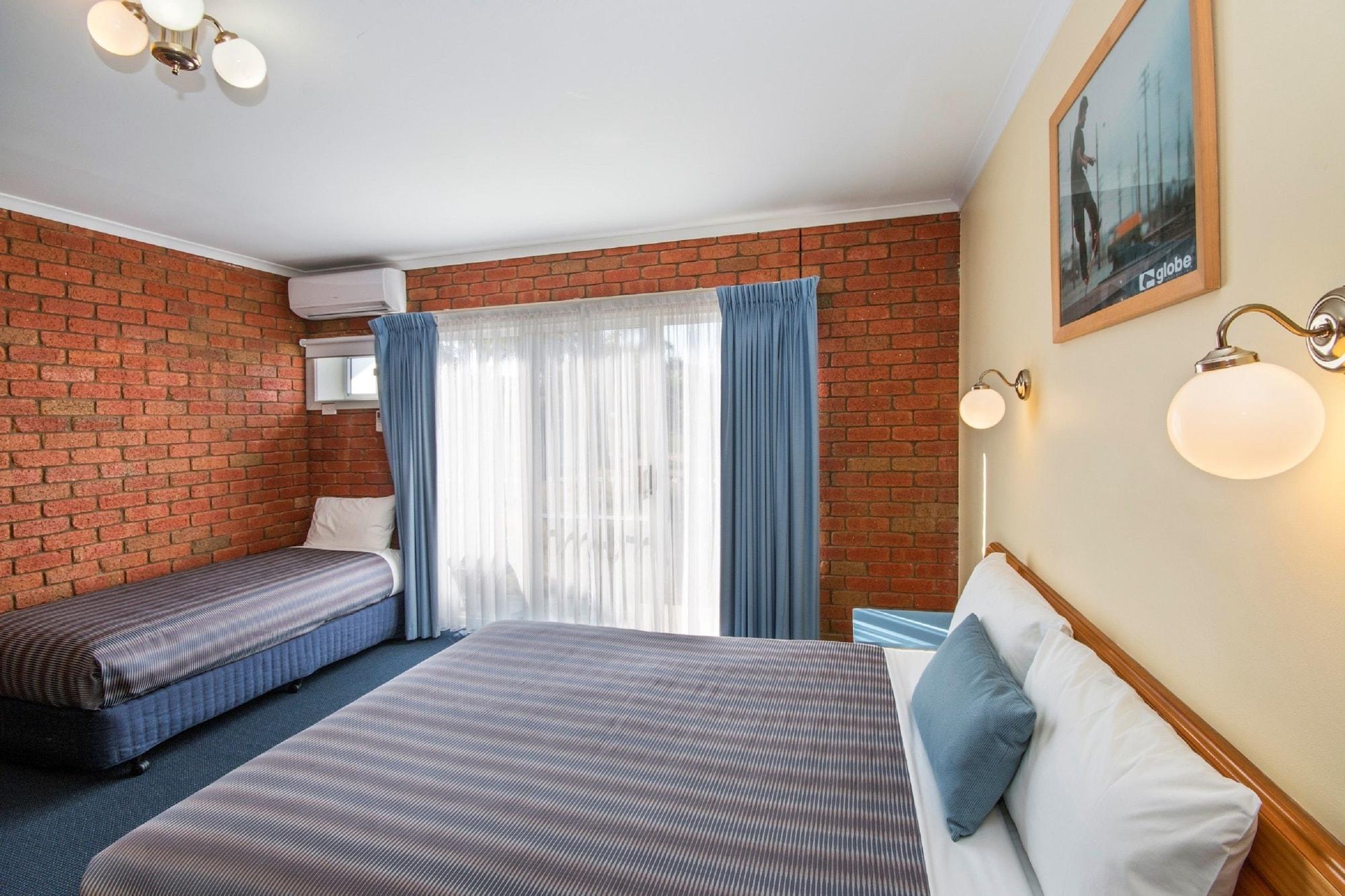 Torquay Tropicana Motel Екстер'єр фото