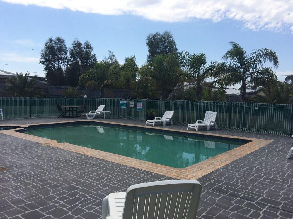 Torquay Tropicana Motel Екстер'єр фото