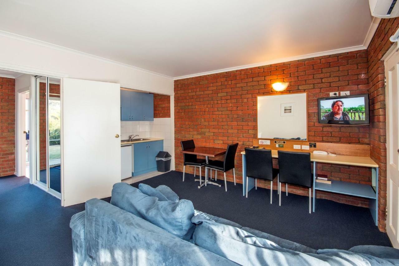 Torquay Tropicana Motel Екстер'єр фото