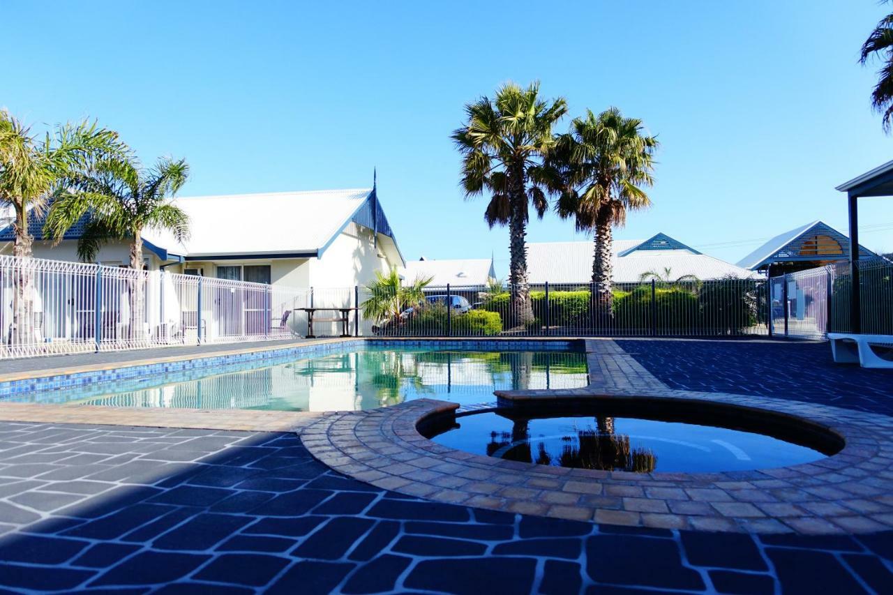 Torquay Tropicana Motel Екстер'єр фото