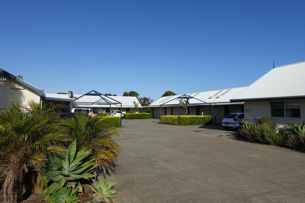 Torquay Tropicana Motel Екстер'єр фото